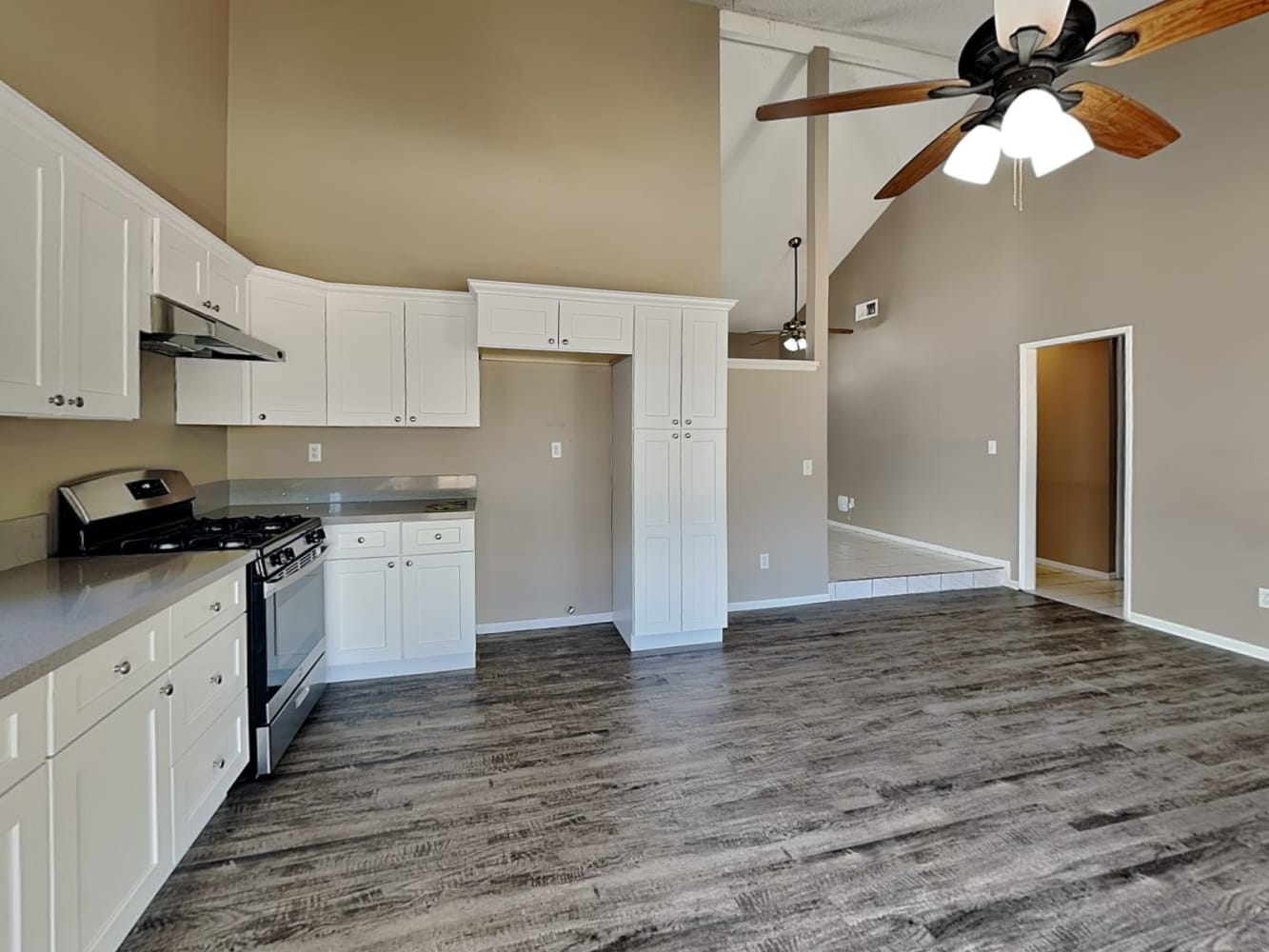 12159 Odessa Dr photo 3