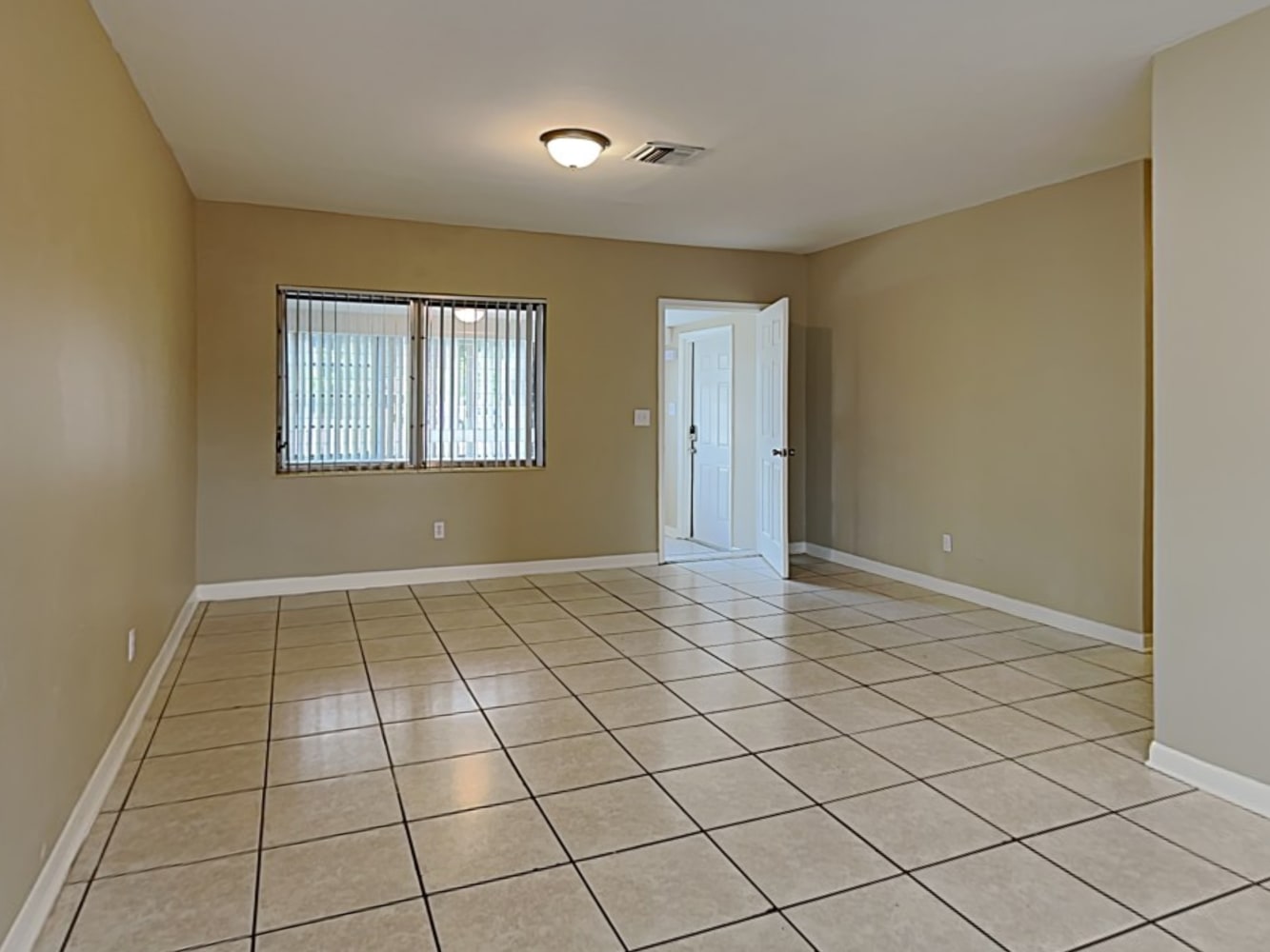 410 Florida Ave photo 4