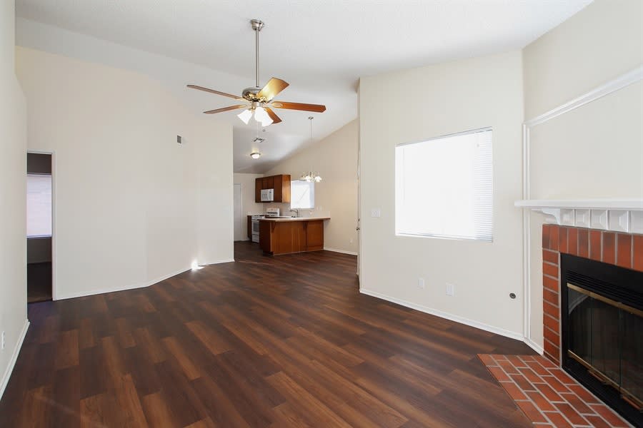 351 Blue Ridge Ln photo 4