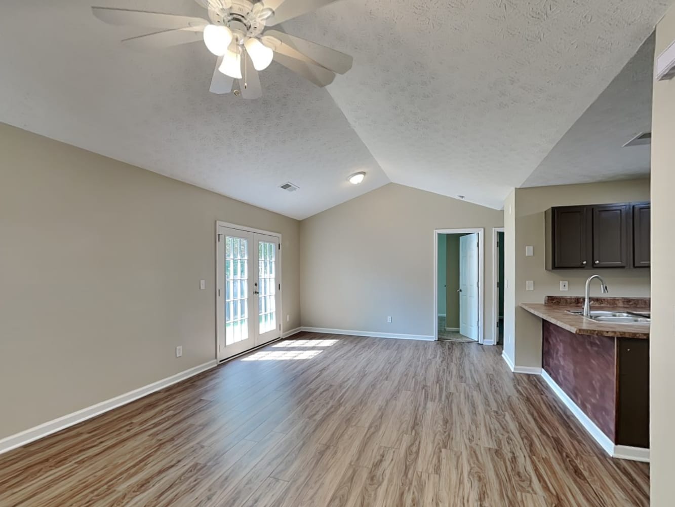 417 Autumn Lake Ct photo 4