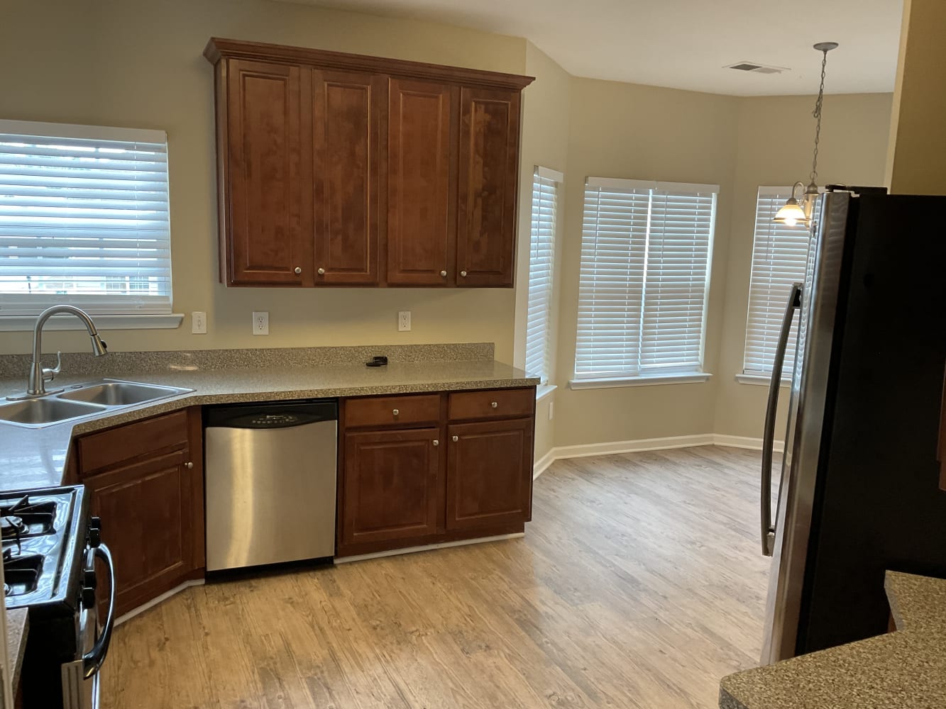 4201 Ruby Lee Dr NW photo 5