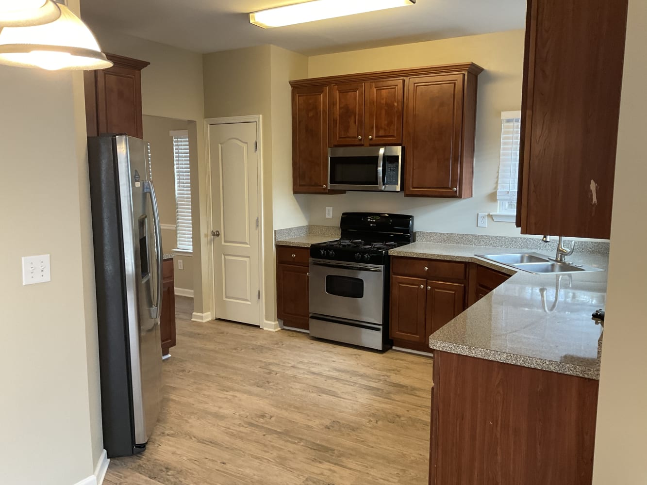 4201 Ruby Lee Dr NW photo 4
