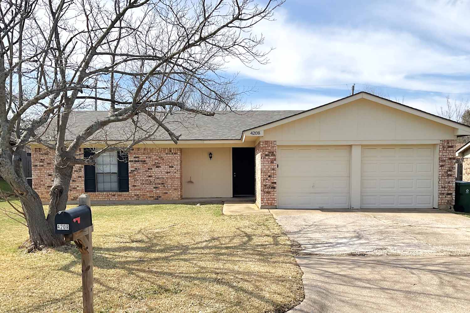 4208 Ticino Valley Court, Arlington, TX 76016 photo 2