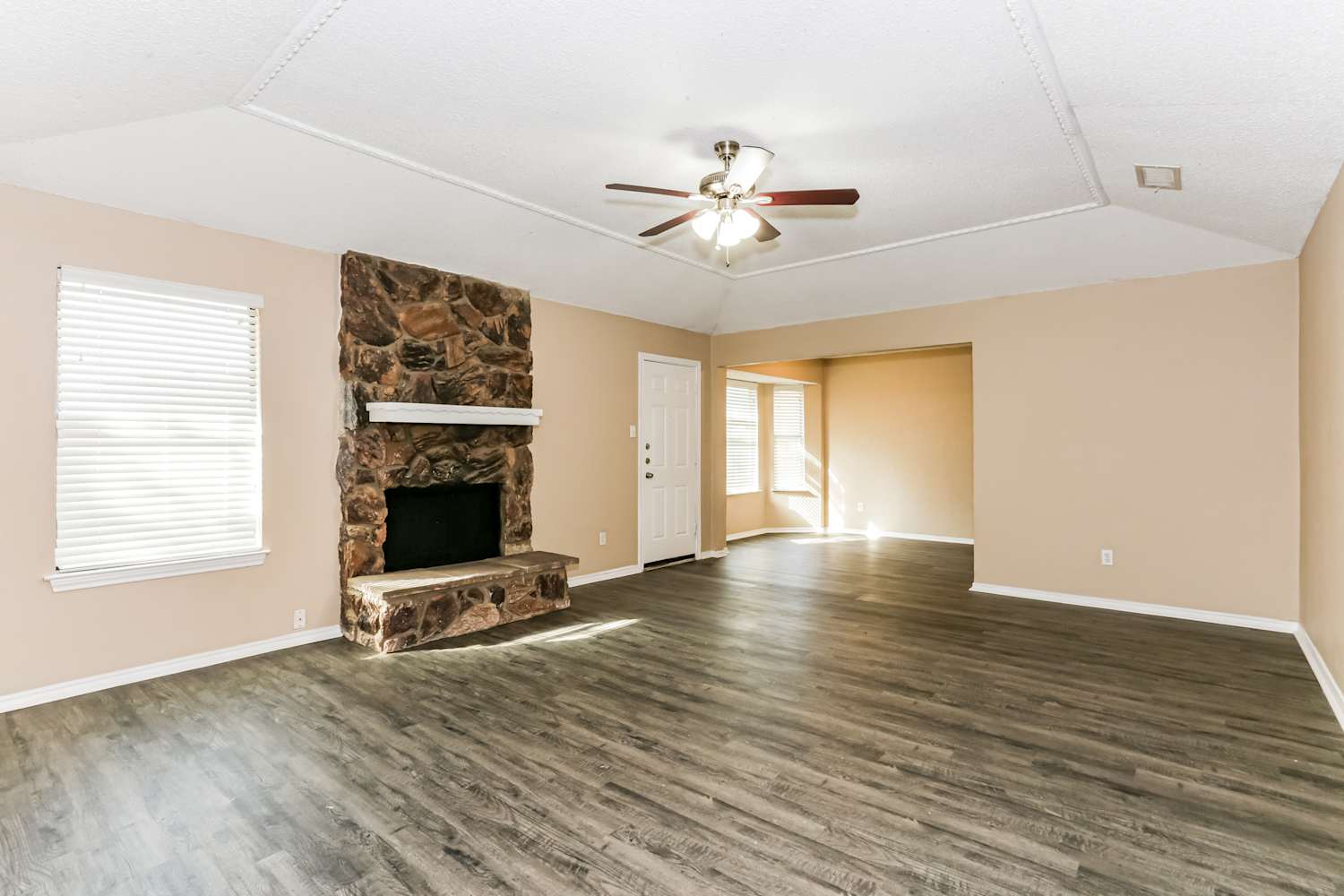 4208 Ticino Valley Court, Arlington, TX 76016 photo 4