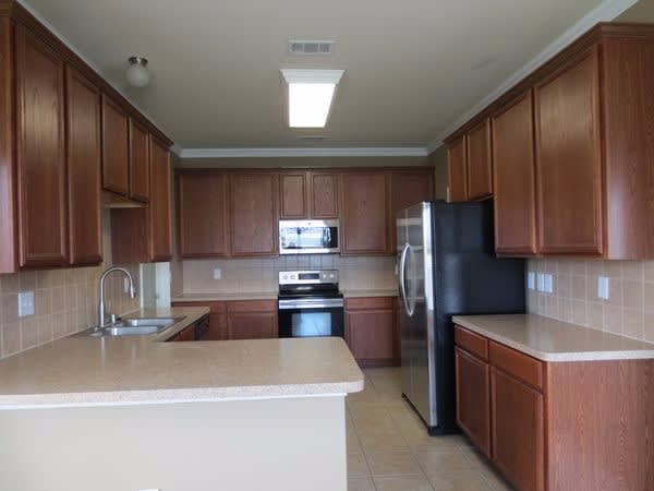425 Hummingbird Trl photo 2