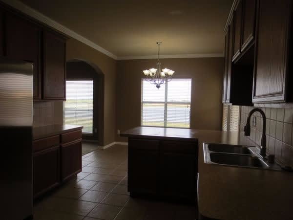 425 Hummingbird Trl photo 4