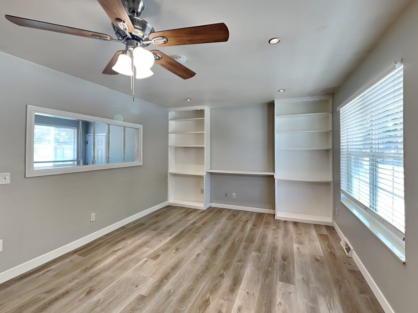 4325 S Eagle Cir photo 4