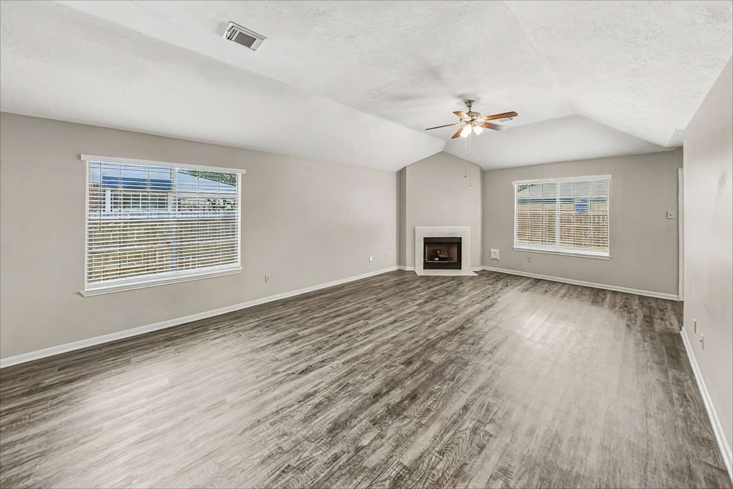 4330 Spoonbill Dr photo 3