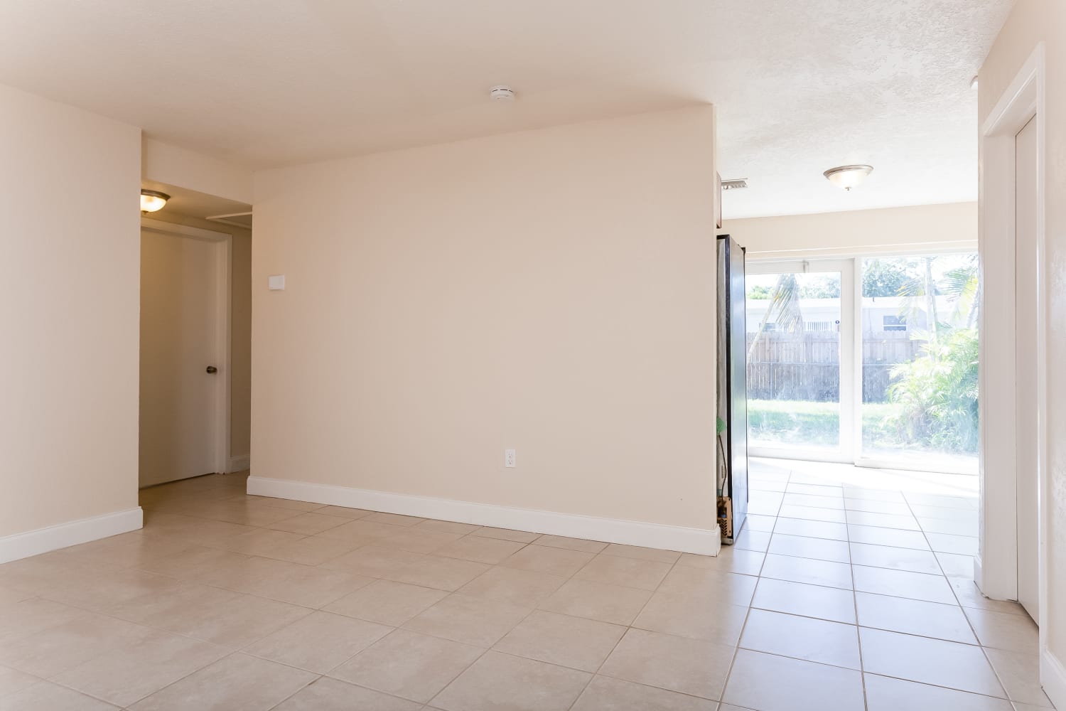 441 Dionne Dr photo 3