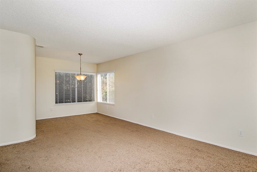 15940 Miller Ave photo 4