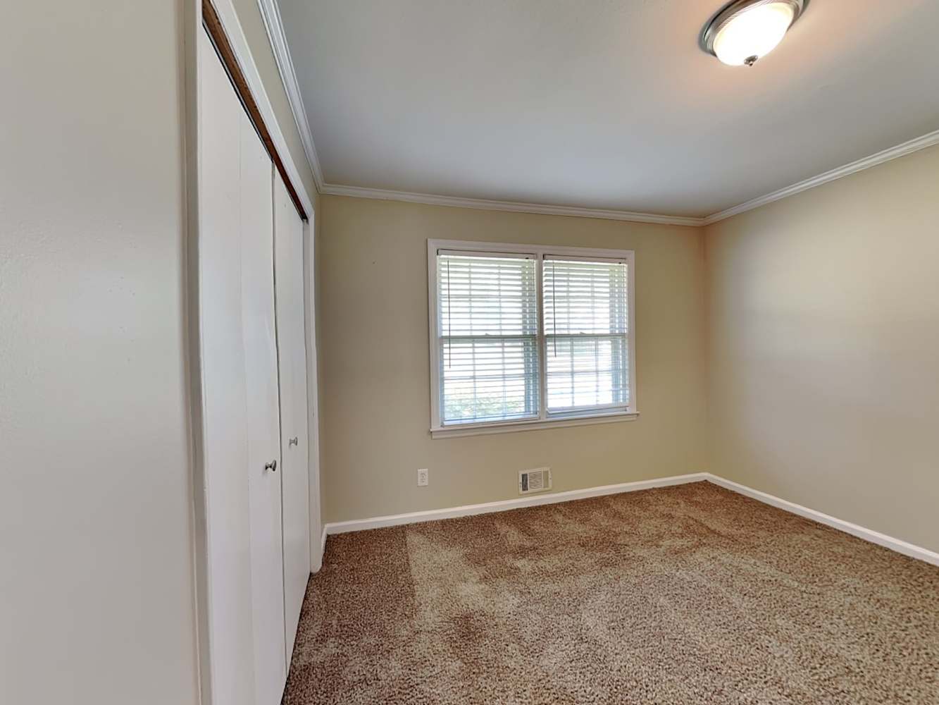 4555 Wesley Dr photo 5