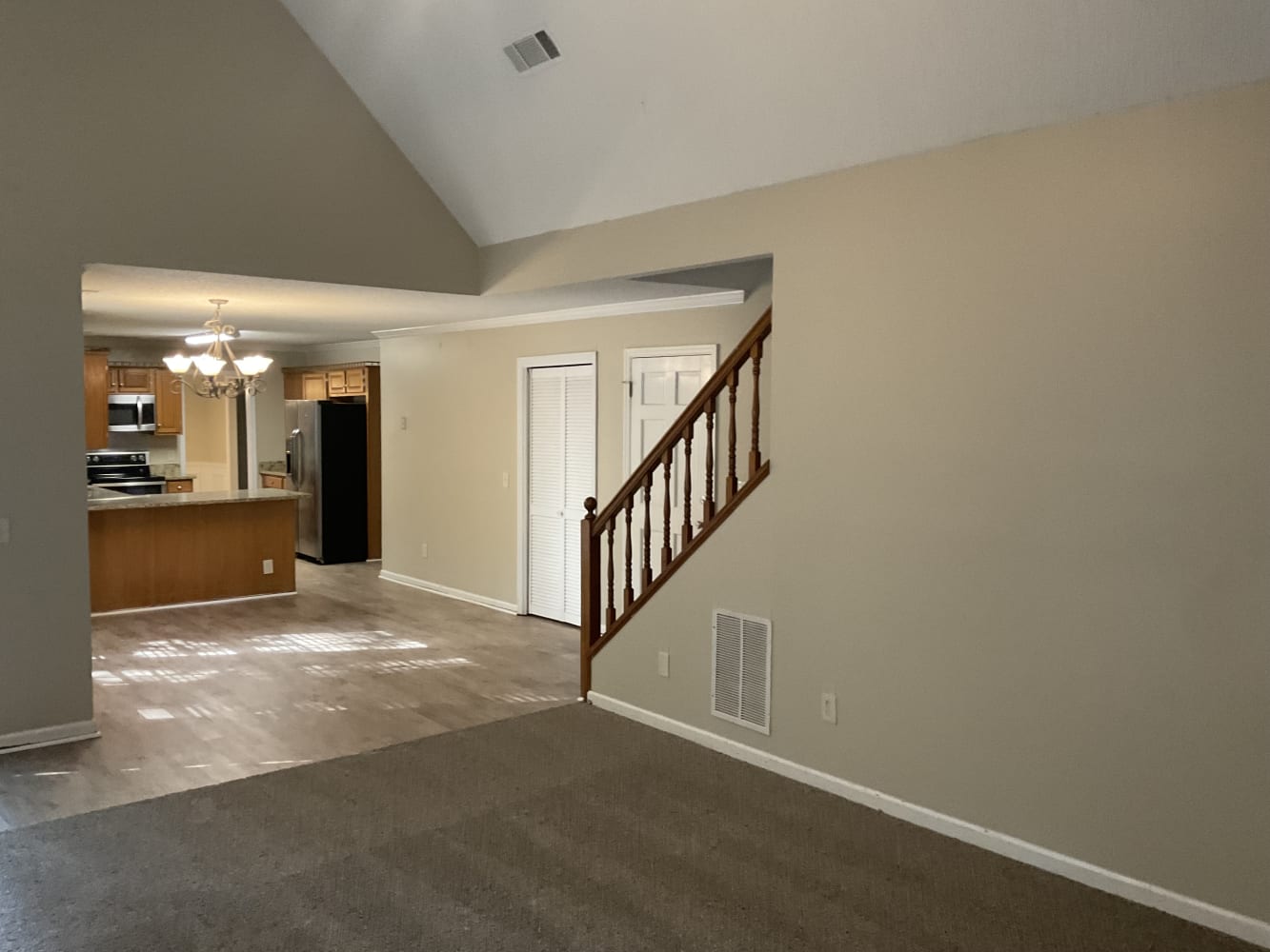 4573 Latimer Pointe NE photo 5