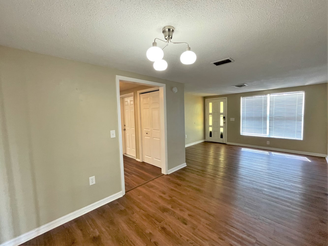 4850 Samara Dr photo 2