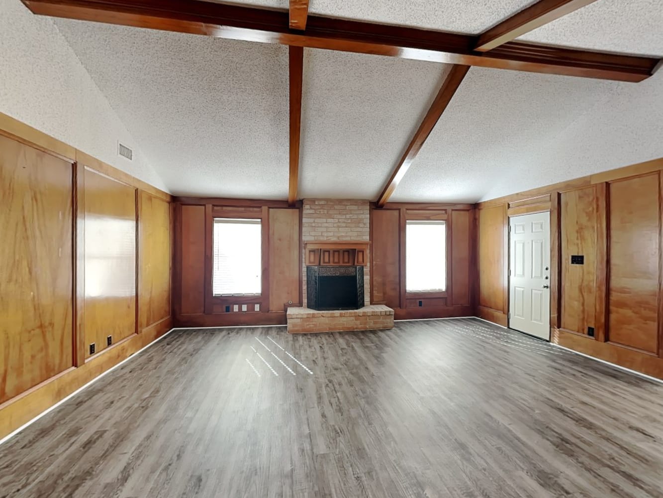 4907 Eagle Trail Dr photo 5