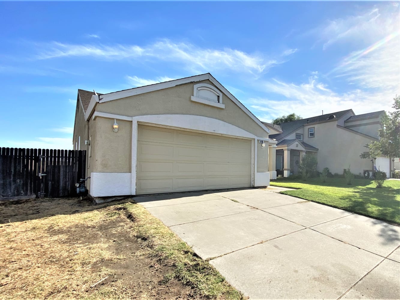 690 Rubier Way photo 3