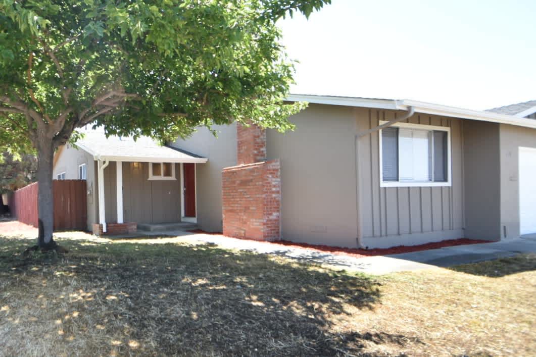 218 Princeton Ave Vallejo, CA 94589 photo 2