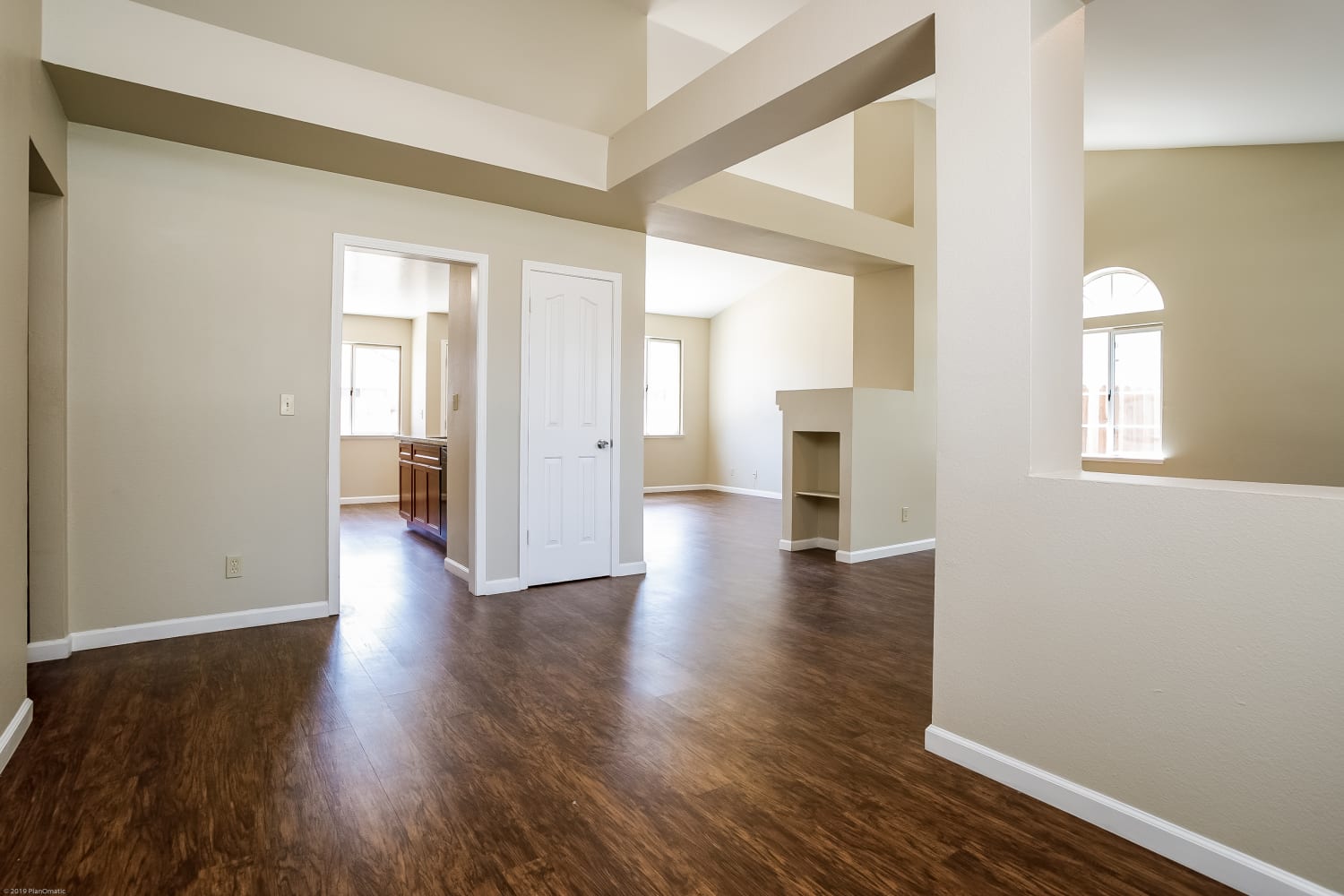 1571 Rutherford Ln photo 3
