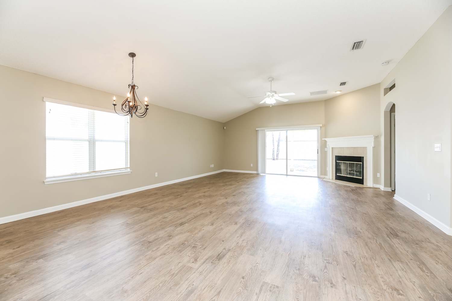 3675 Blue Wing Ct photo 5
