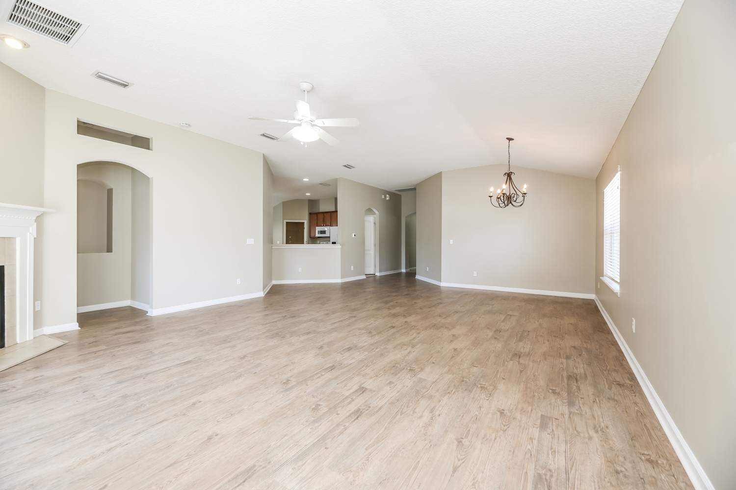 3675 Blue Wing Ct photo 4