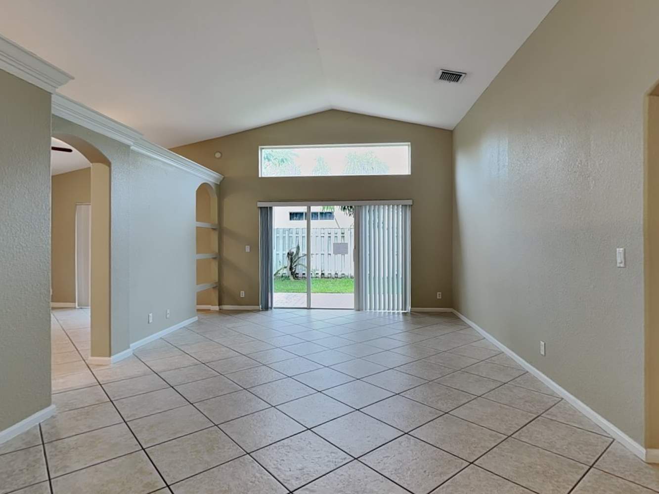 4116 Torres Cir photo 4