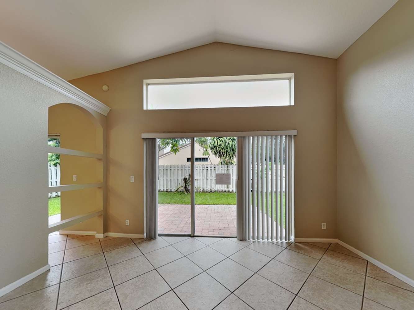 4116 Torres Cir photo 5