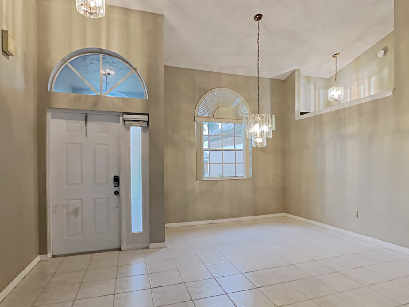 12841 Meadowbreeze Dr photo 3