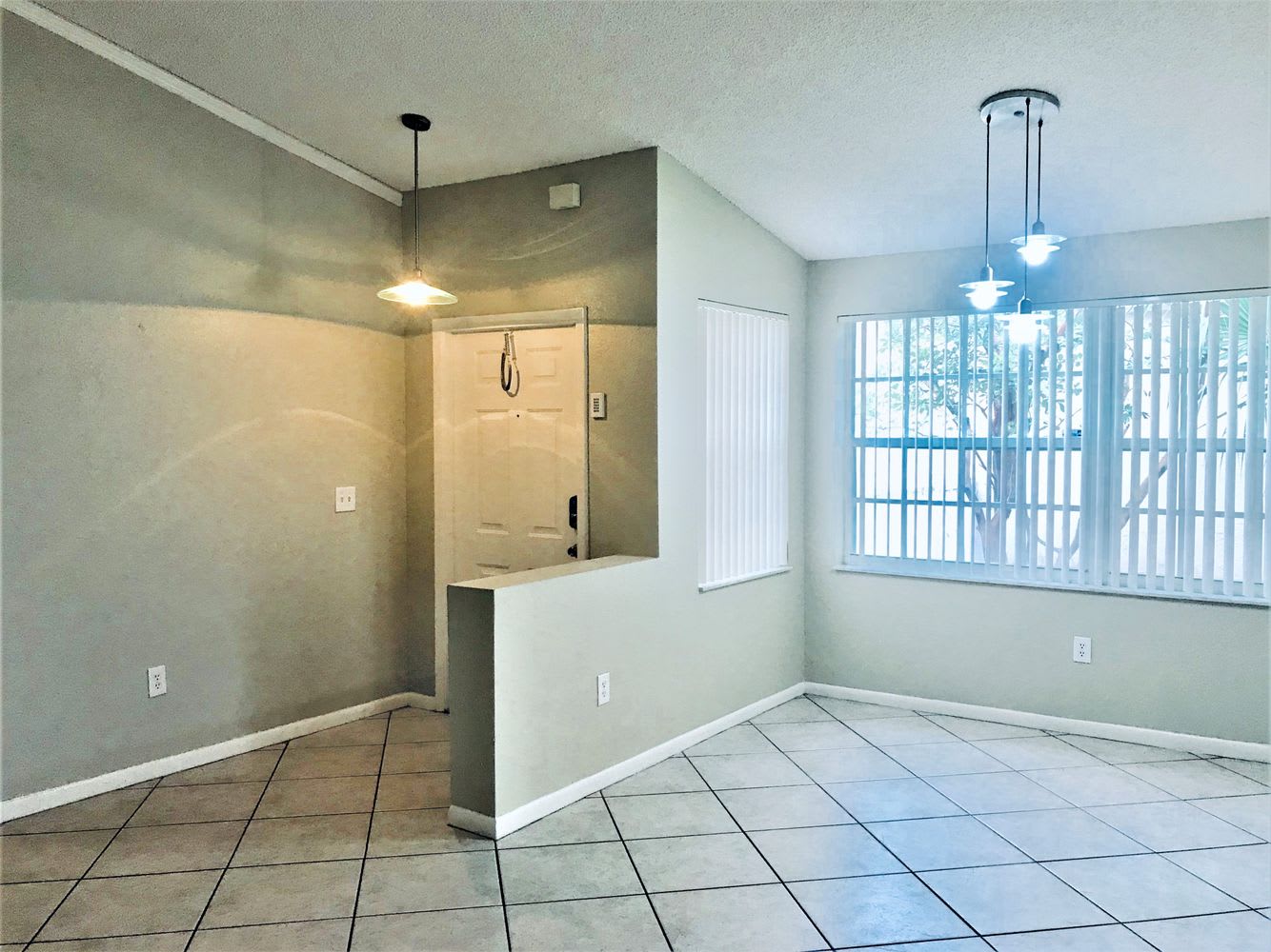 1552 NW 157th Ave photo 2