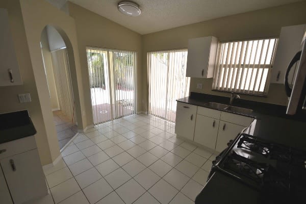 12316 SW 146th St photo 5