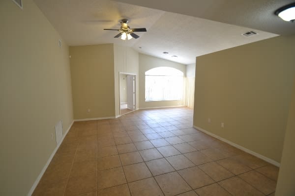 12316 SW 146th St photo 2