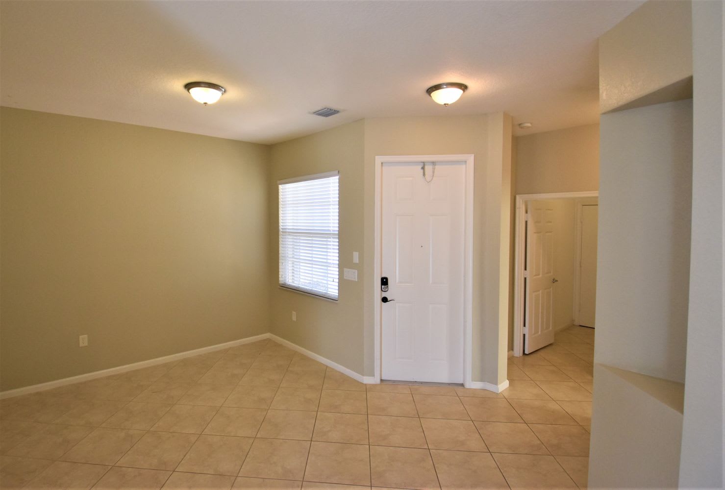7866 Jewelwood Dr photo 3