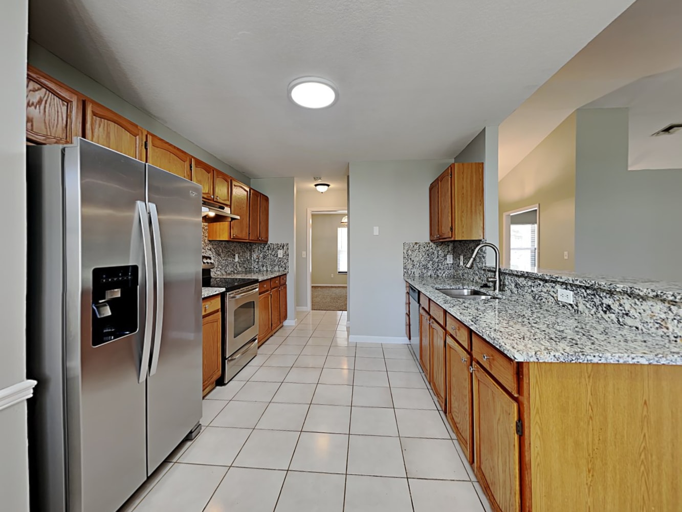 696 Blueberry Dr photo 4