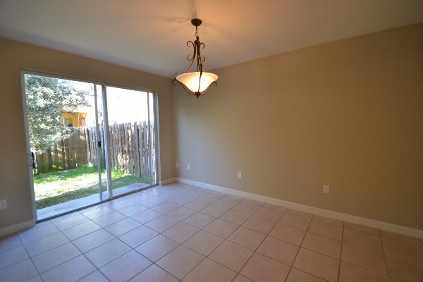 14964 SW 9th Ln photo 5