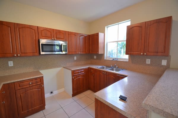 14964 SW 9th Ln photo 2