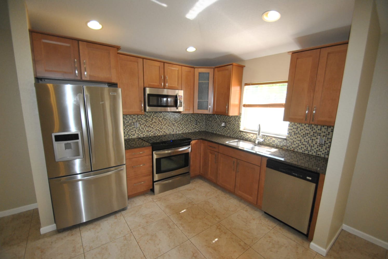 5940 Azalea Cir photo 3