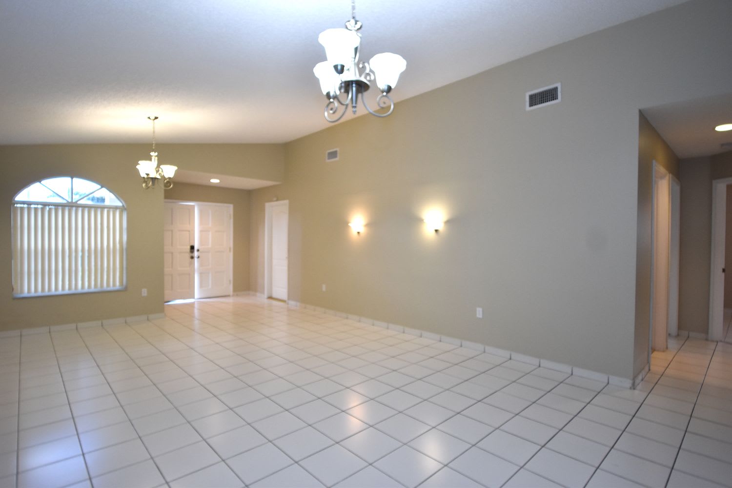1276 SW 143rd Pl photo 2