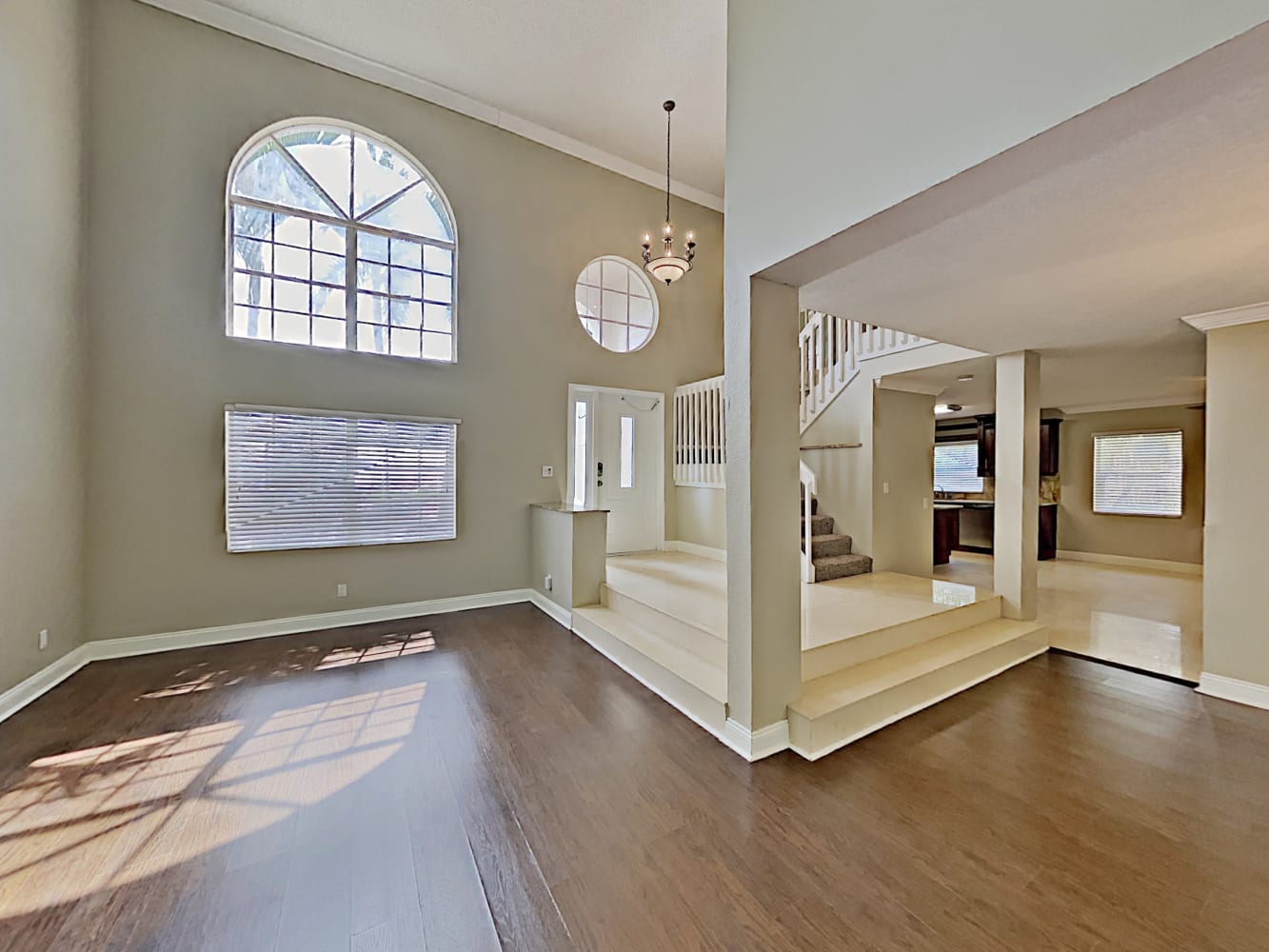 8528 Windy Cir photo 4