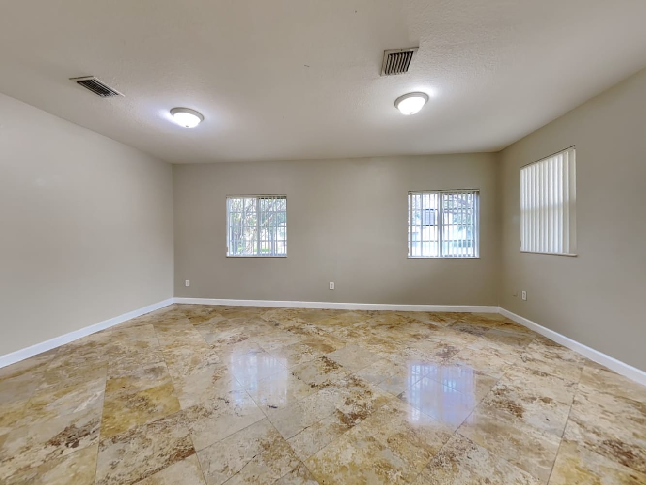 17717 SW 135th Ct photo 5