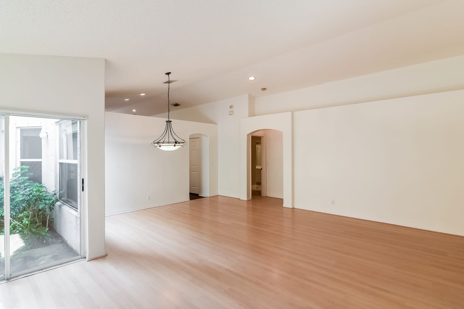 5027 SW 35th Way photo 4