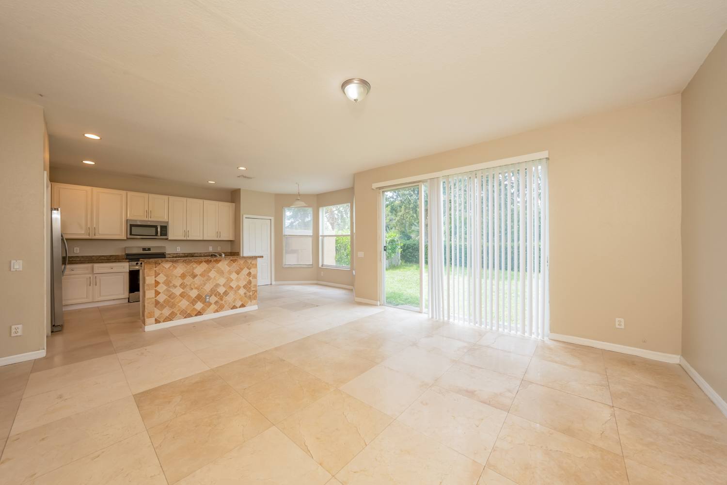 5101 Starblaze Dr photo 4