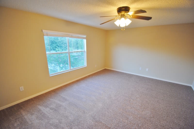 2740 Daybreak Dr photo 5