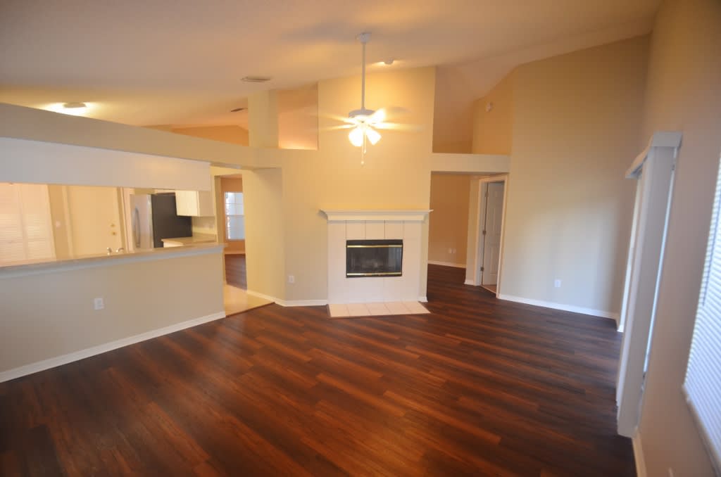 1327 Windjammer Pl photo 3