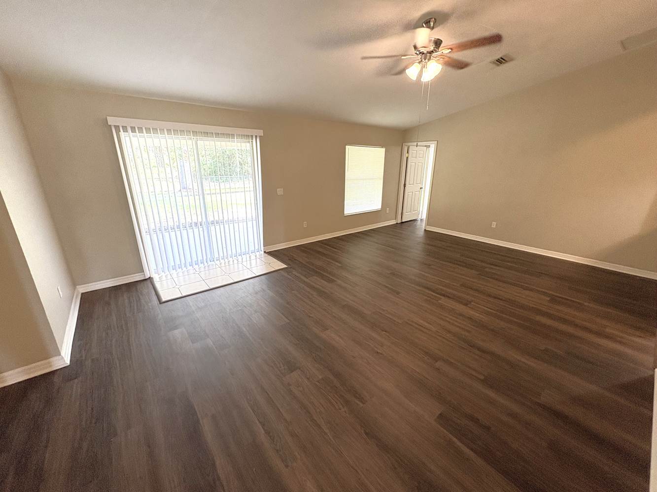 25026 Palisade Rd photo 5