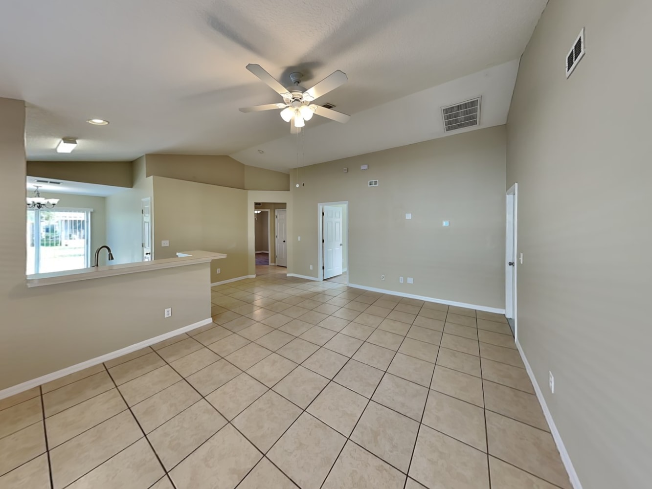 7462 Oxford Garden Cir photo 4