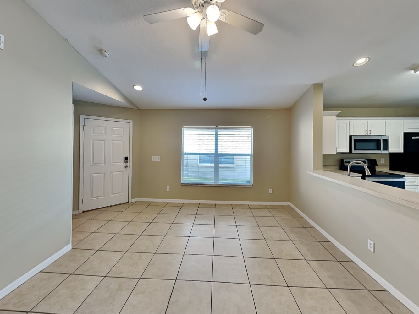 7462 Oxford Garden Cir photo 5