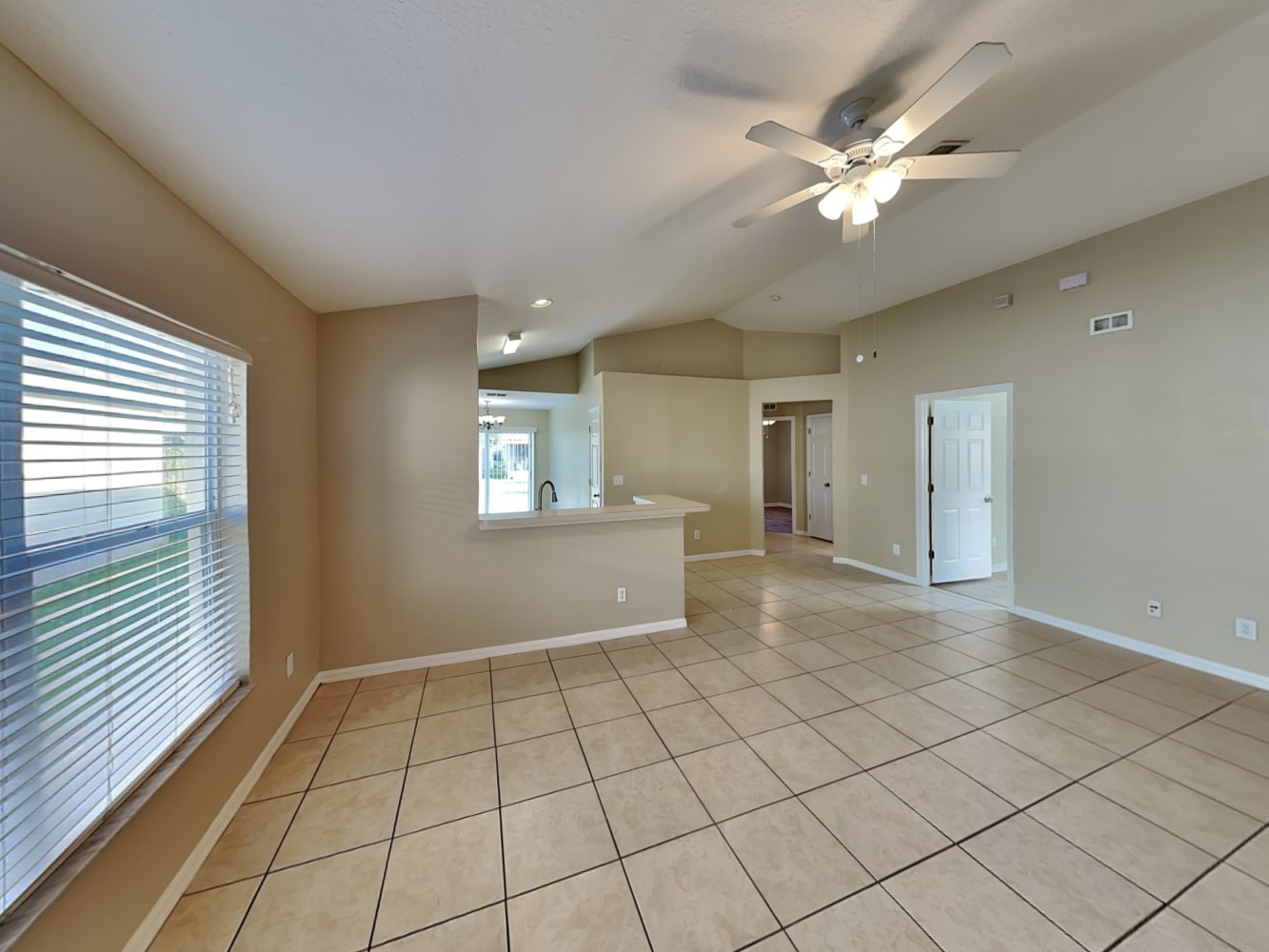7462 Oxford Garden Cir photo 3