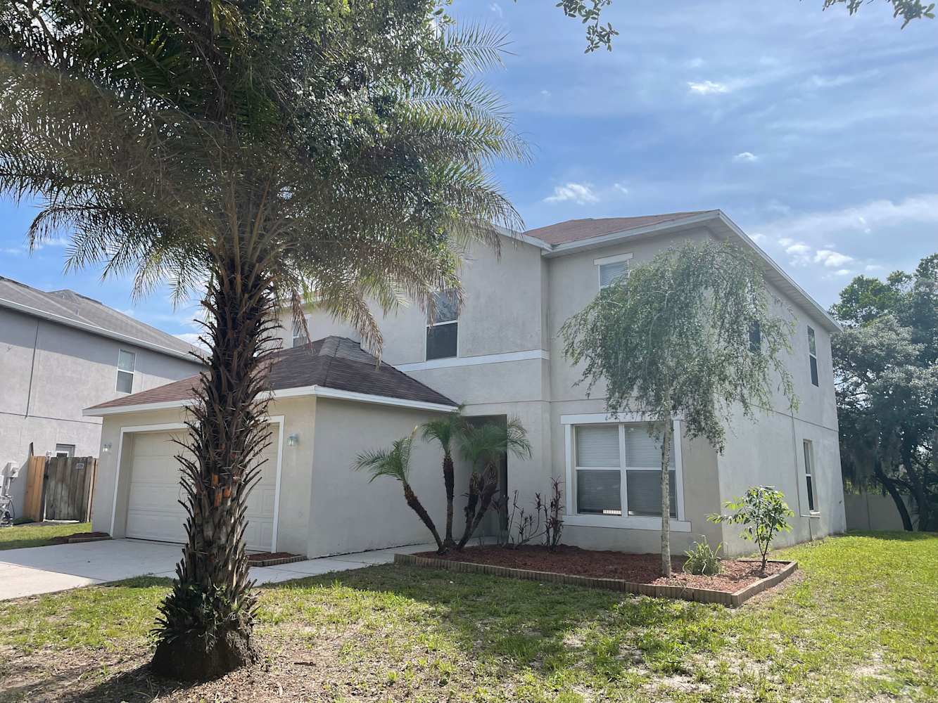 10415 Frog Pond Dr photo 3