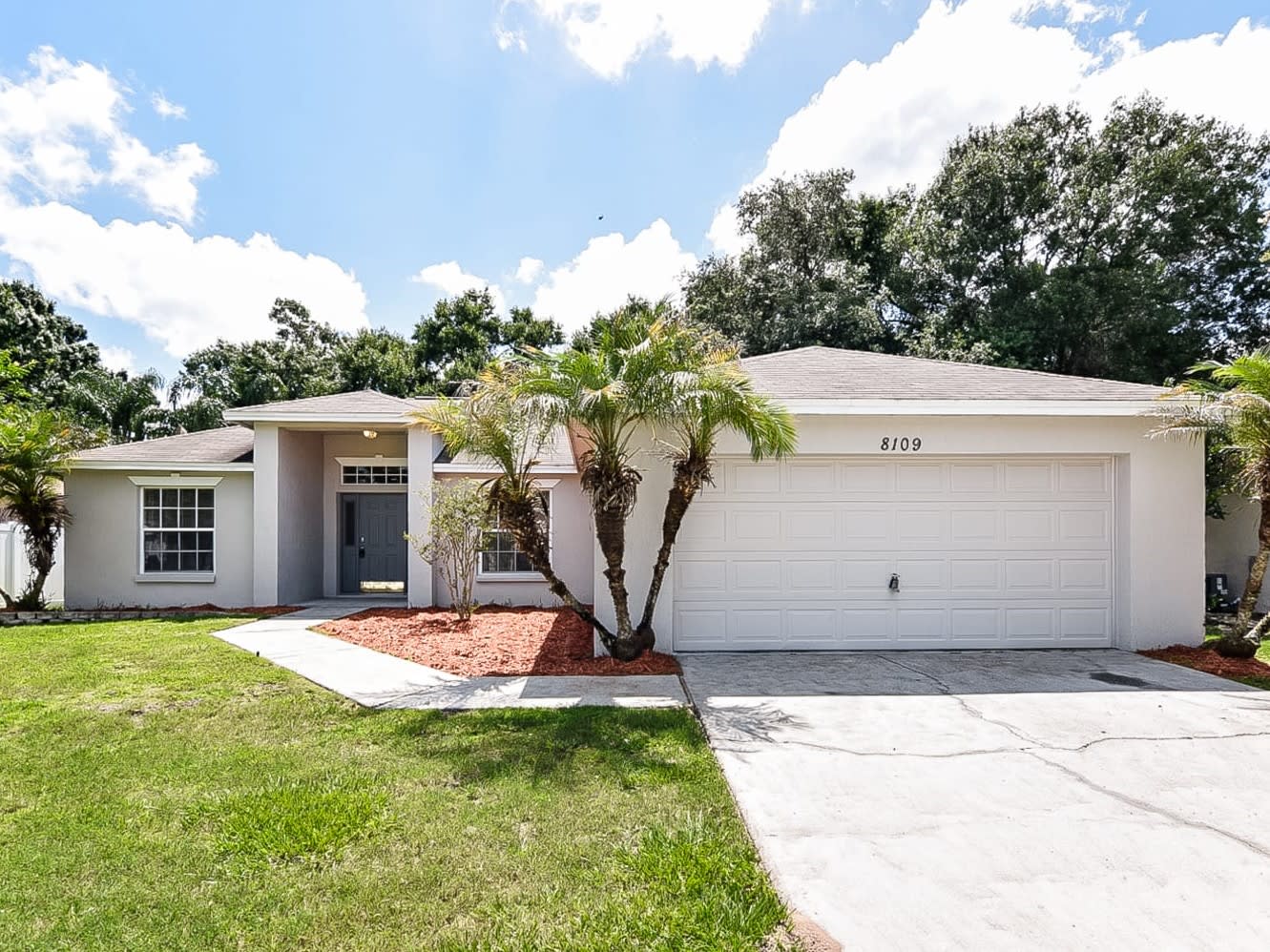 8109 Oakhurst Blvd photo 2
