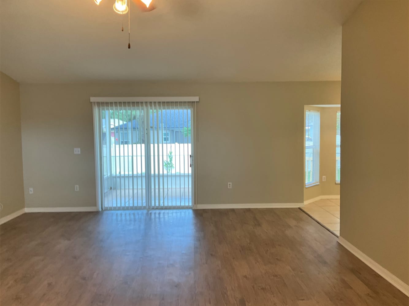 8109 Oakhurst Blvd photo 5
