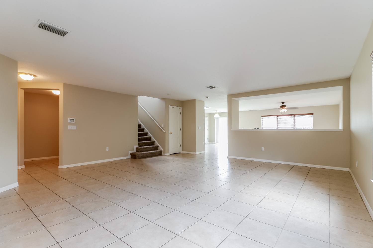 19542 Timberbluff Dr photo 3