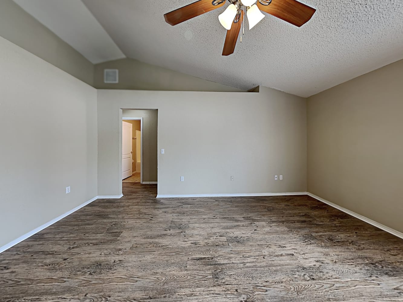 4017 Byrds Crossing Dr photo 3
